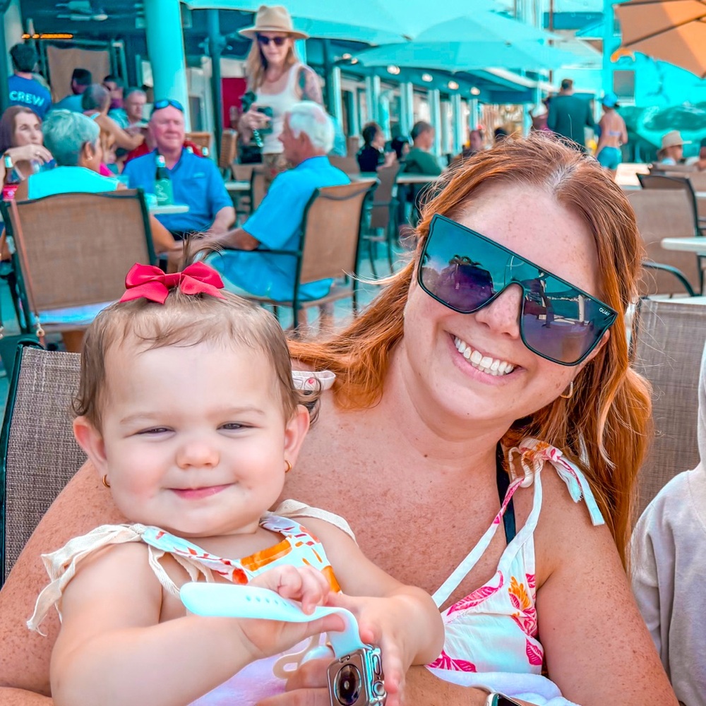 Meet your Posher, Casey